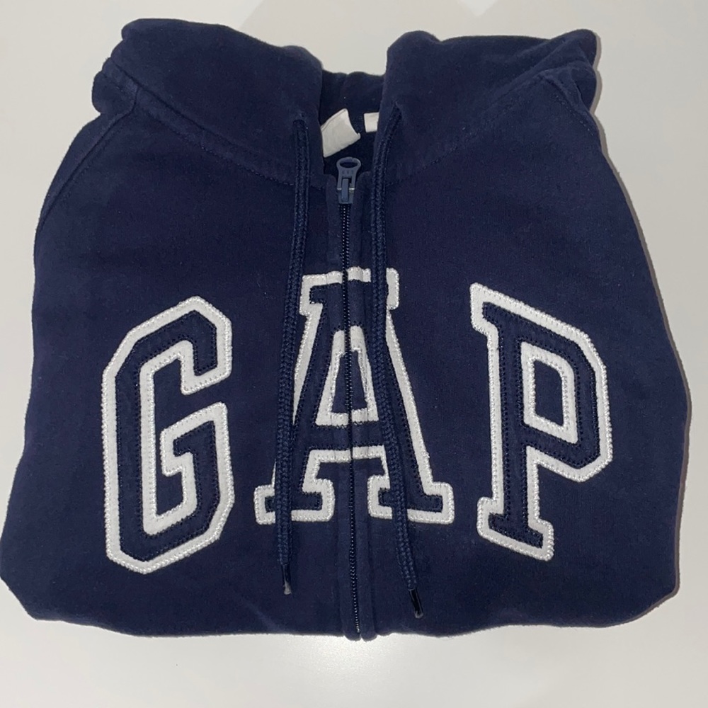 GAP sweater